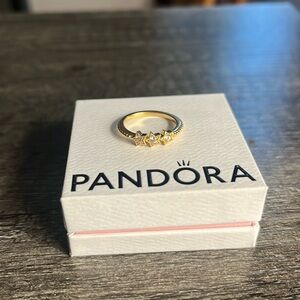 Size 4 Star Pandora Ring